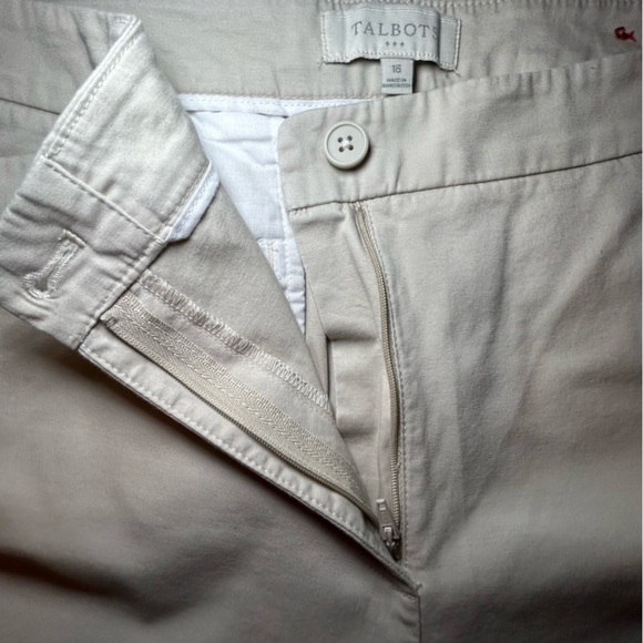 Talbots Khaki Perfect Skimmers with Leg Button Detail Size 16 - Picture 11 of 15